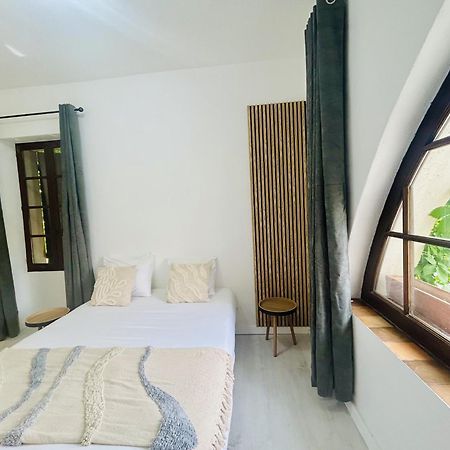 Gabrielle Hotel Егин Екстериор снимка