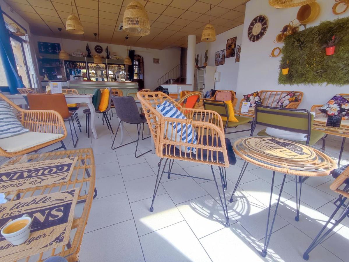 Gabrielle Hotel Егин Екстериор снимка