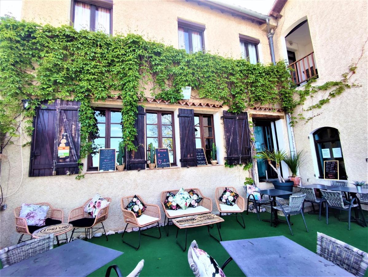Gabrielle Hotel Егин Екстериор снимка
