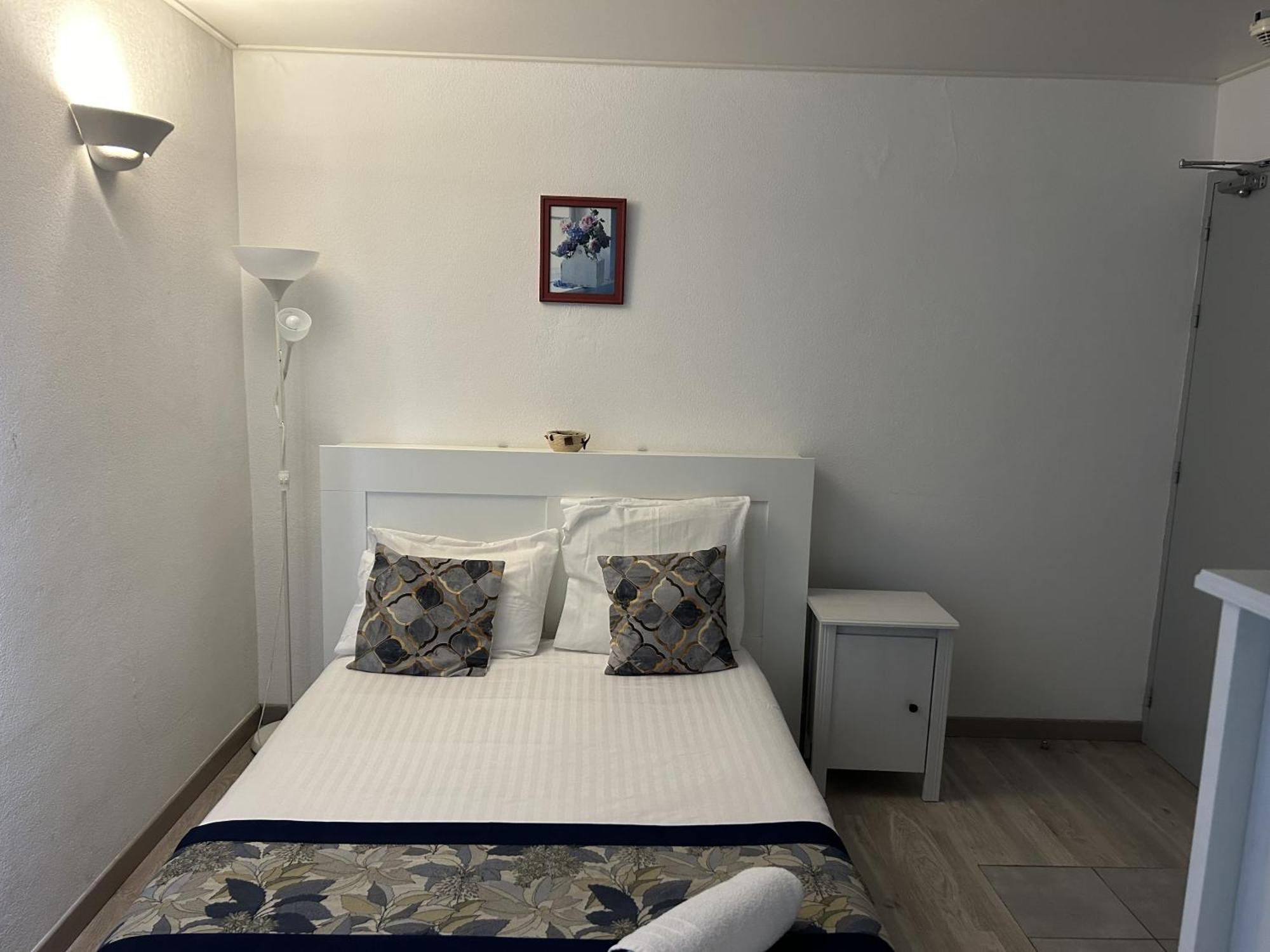 Gabrielle Hotel Егин Екстериор снимка