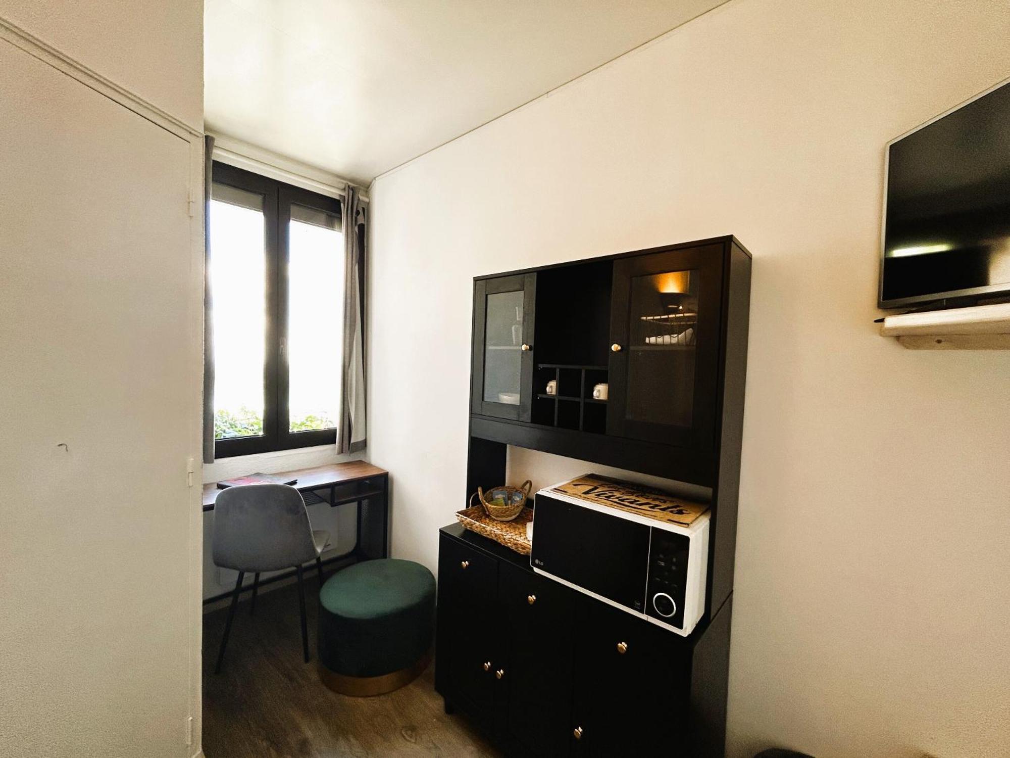 Gabrielle Hotel Егин Екстериор снимка