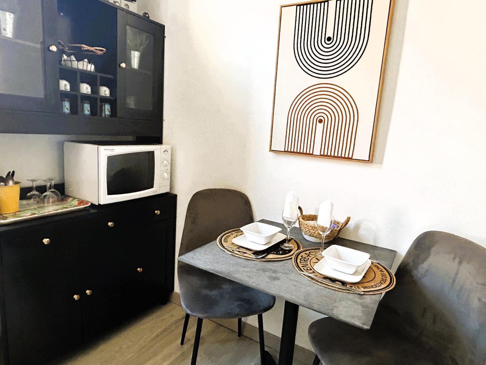 Gabrielle Hotel Егин Екстериор снимка